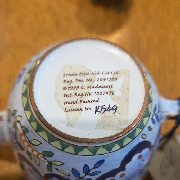 C.Maddicott Vintage Trade Plus Aid a Pot Miniature Enamel Collectibles Tea Pot - Picture 4 of 8